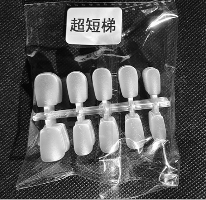 Press On Nail Tips in Box（10 Pairs） Mask Queen Nepal
