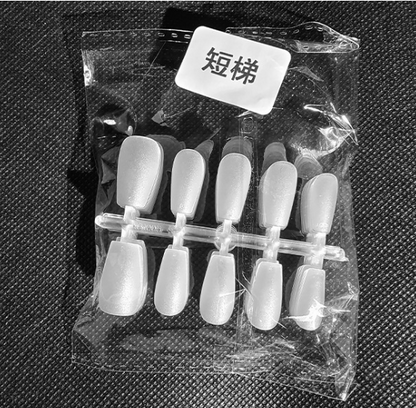 Press On Nail Tips in Box（10 Pairs） Mask Queen Nepal