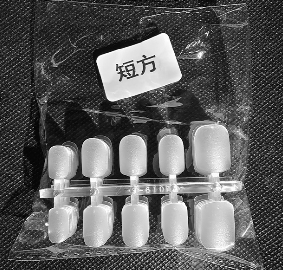 Press On Nail Tips in Box（10 Pairs） Mask Queen Nepal