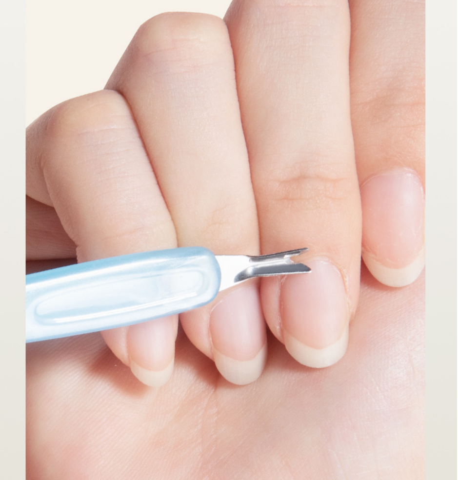 Cuticle Fork Double Side Usable Mask Queen Nepal