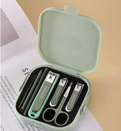 Manicure & Pedicure Kit Mask Queen Nepal