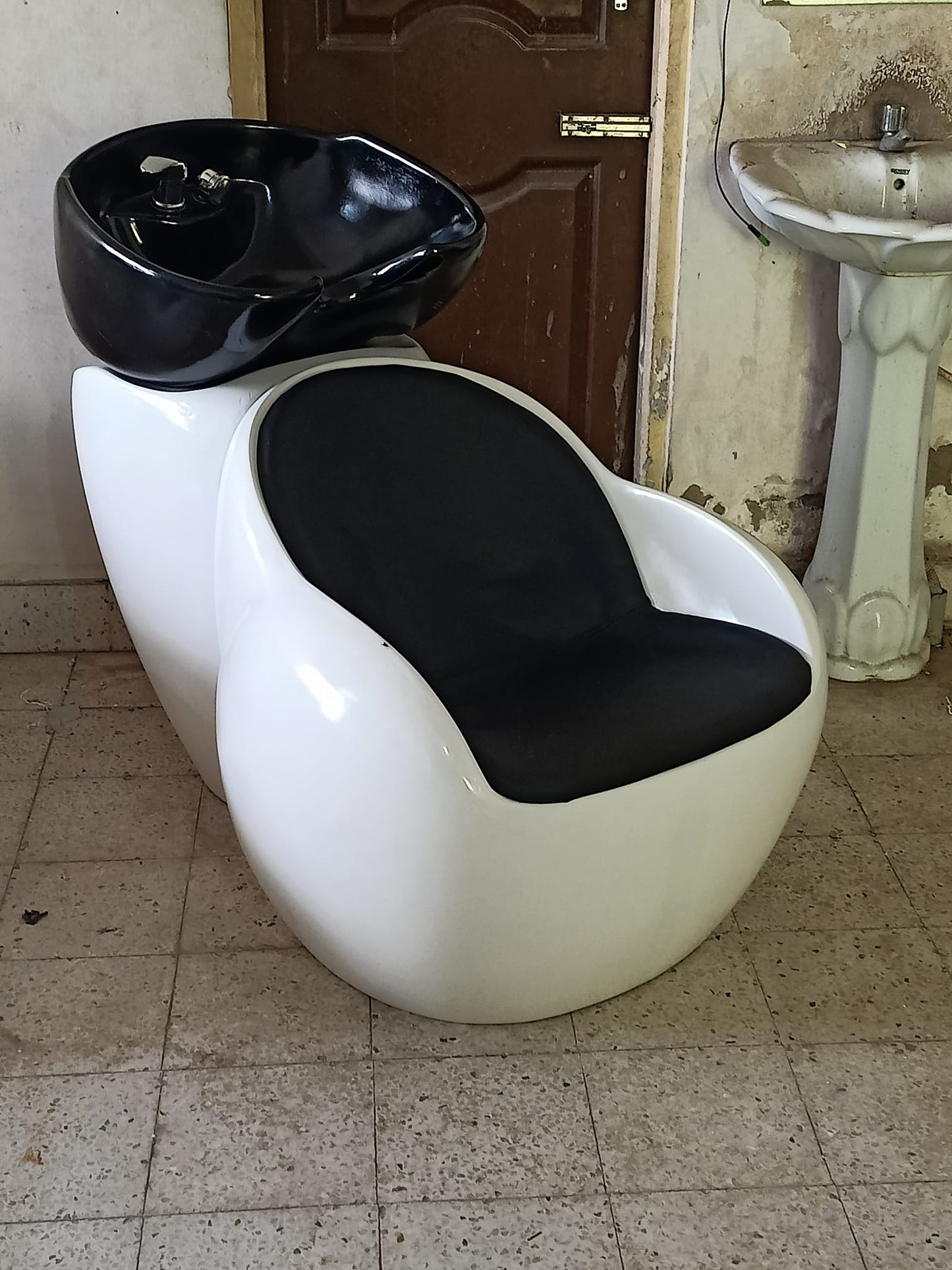 Kia shampoo station HAIRDRESSING SALON SHAMPOO CHAIR WASHER CHAIR Mask Queen Nepal