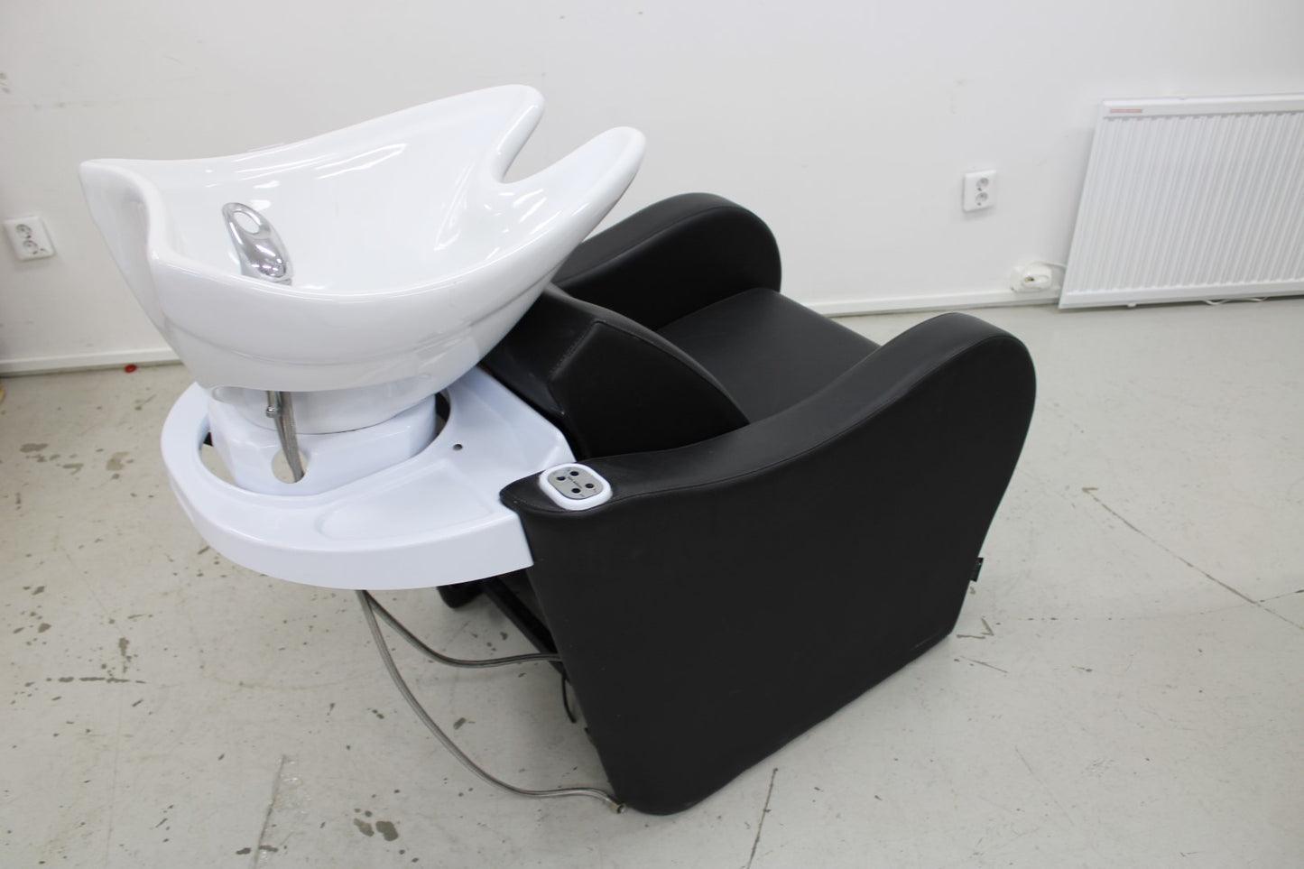 Glamber Shampoo Station Hair Washing salon electric adjustable shampoo chair Mask Queen Nepal