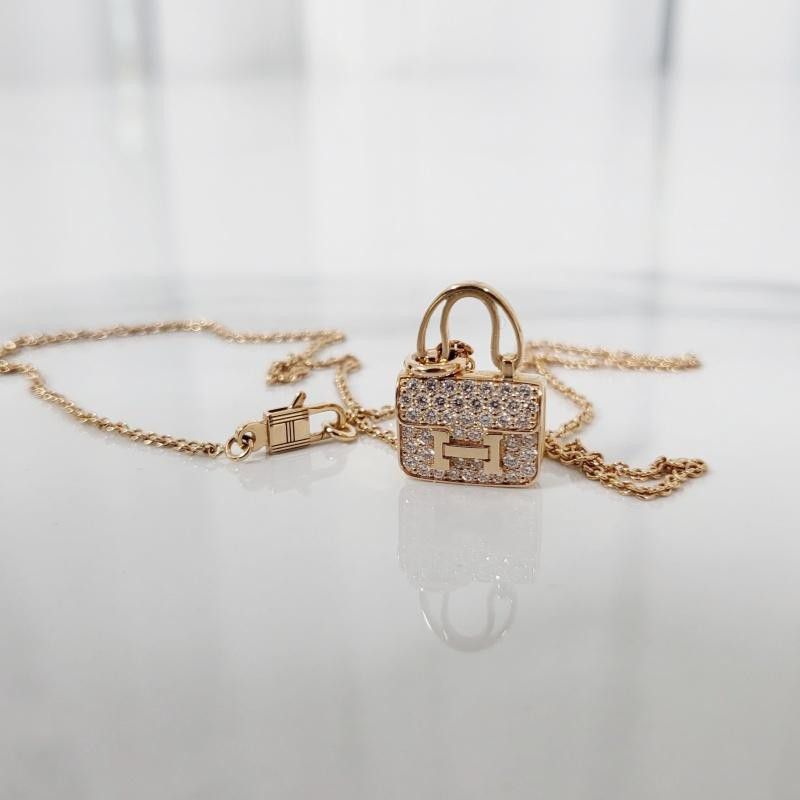 H Letter Bag Necklace Micro-Encrusted Handbag Pendant Titanium Steel Chain Easy Beauty Nepal