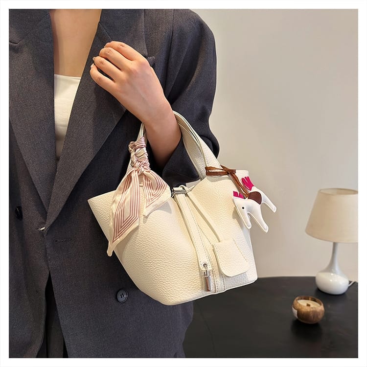 White Large Capacity PU Leather Bucket Bag Easy Beauty Nepal