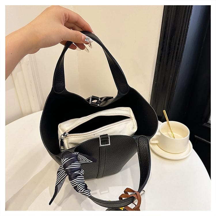 White Large Capacity PU Leather Bucket Bag Easy Beauty Nepal