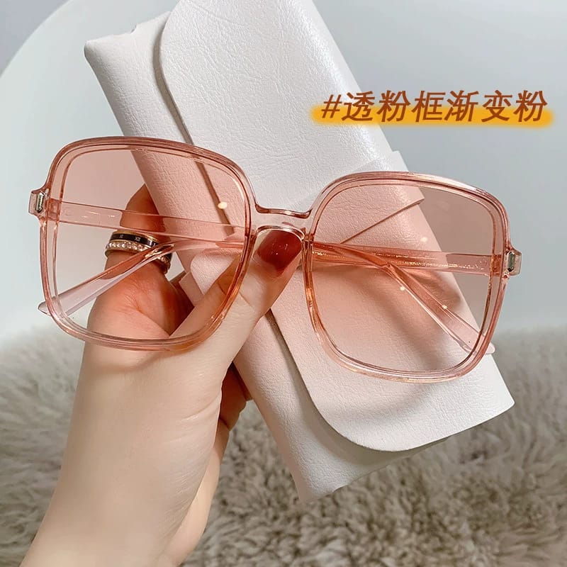 Woman Retro Vintage Gradient Random Sun Glasses Easy Beauty Nepal