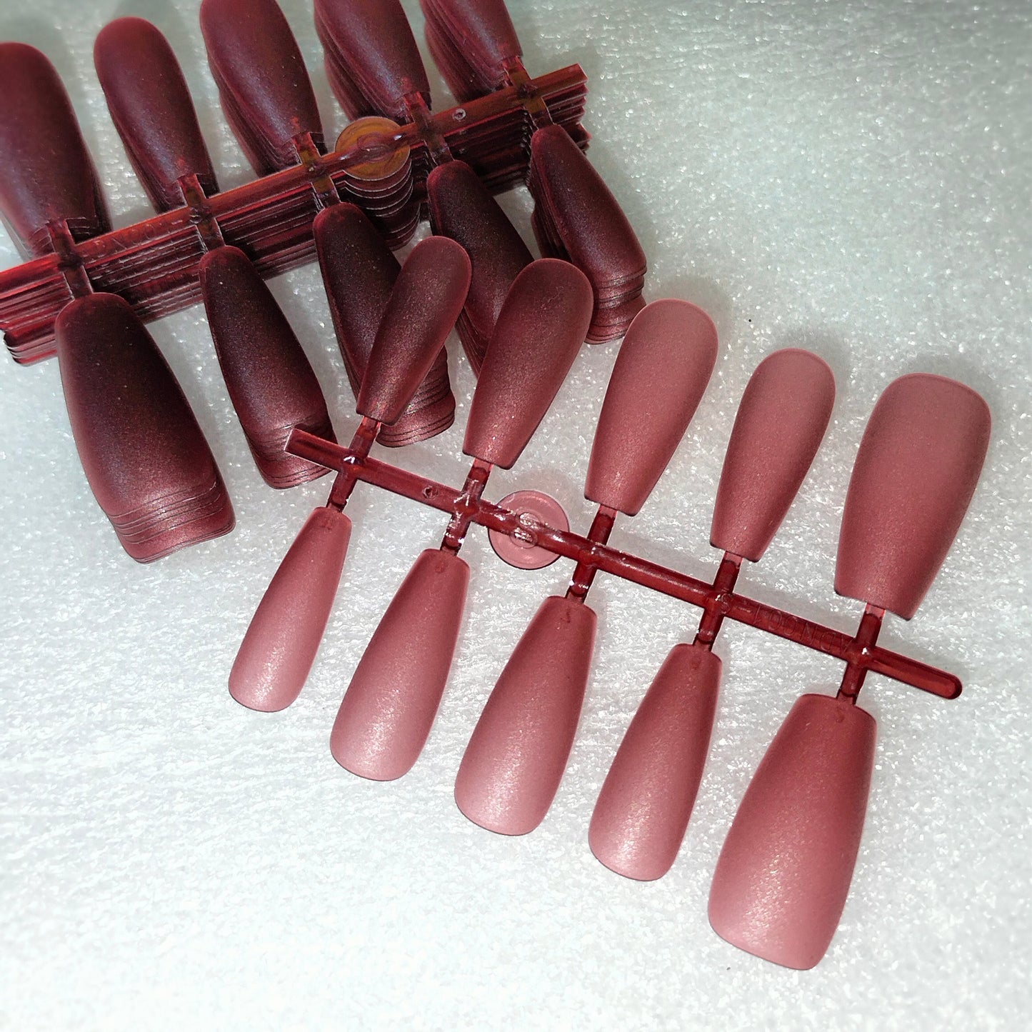 Pre Shape Ombre Press On Tips Mask Queen Nepal