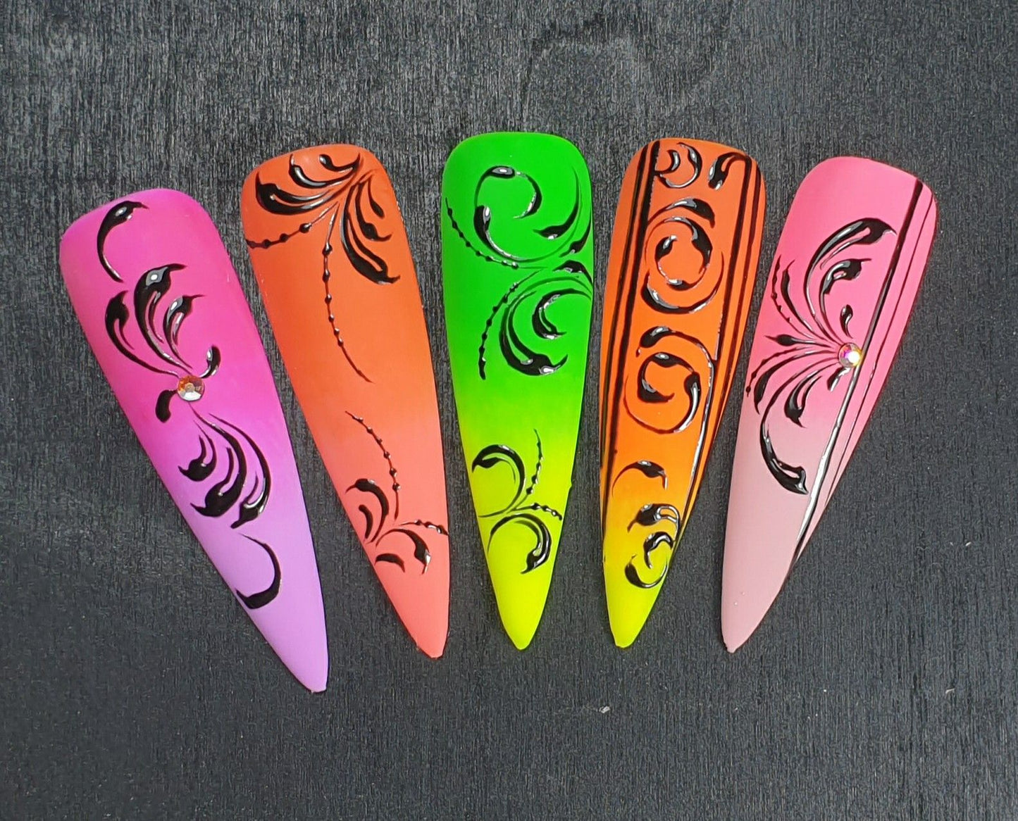 12Pcs/Set Nail Art Training Practice Lines Drawing Painting Template Mask Queen Nepal