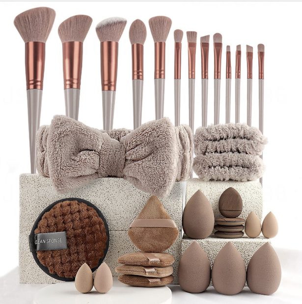 33 Pieces Makeup Set Mask Queen Nepal