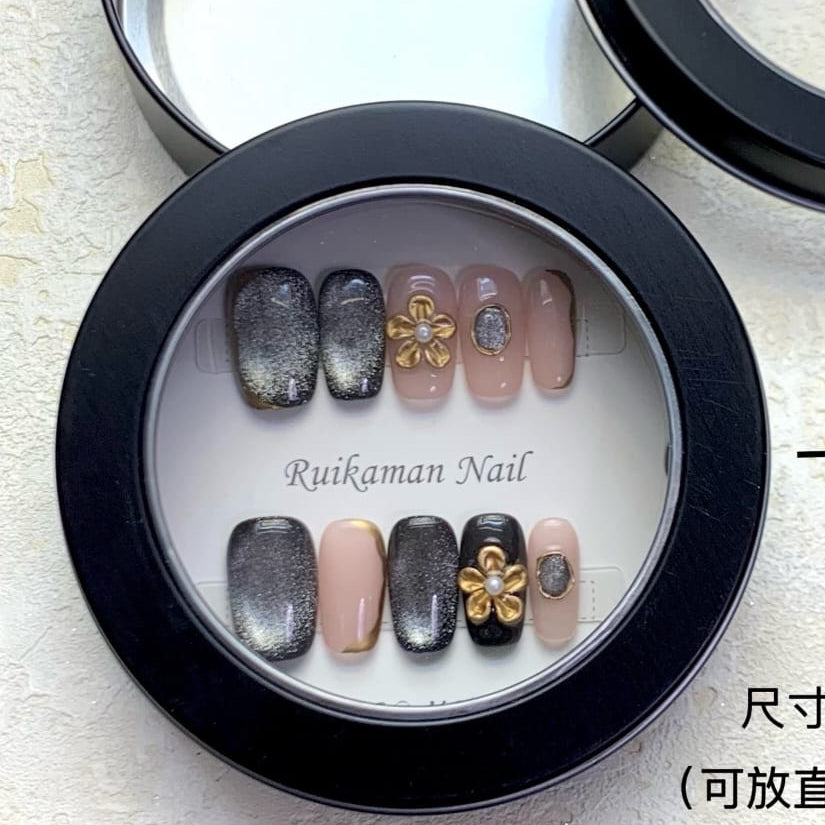 Round Shape Press On Nails Box with Label Card Mask Queen Nepal