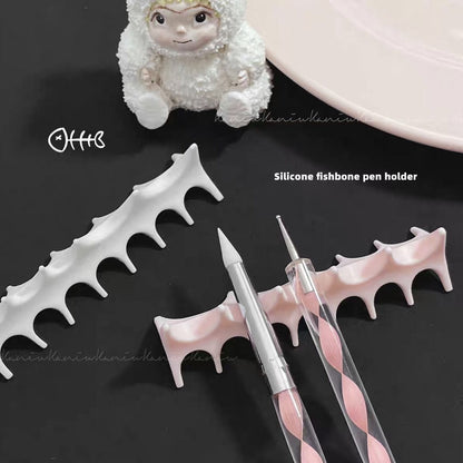 Cute Nail Art Brush Holder Mask Queen Nepal