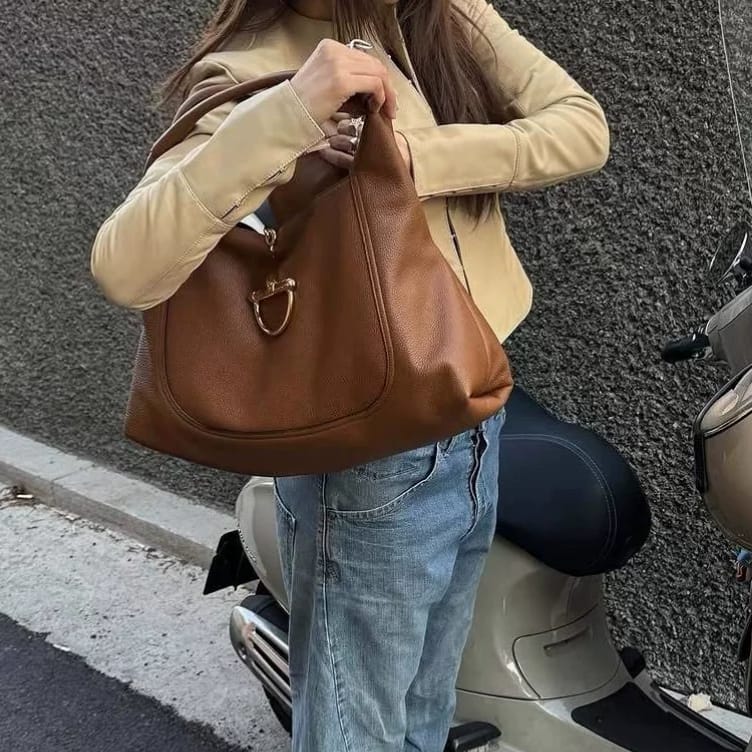 Gucci Softbit Maxi Shoulder Bag Easy Beauty Nepal