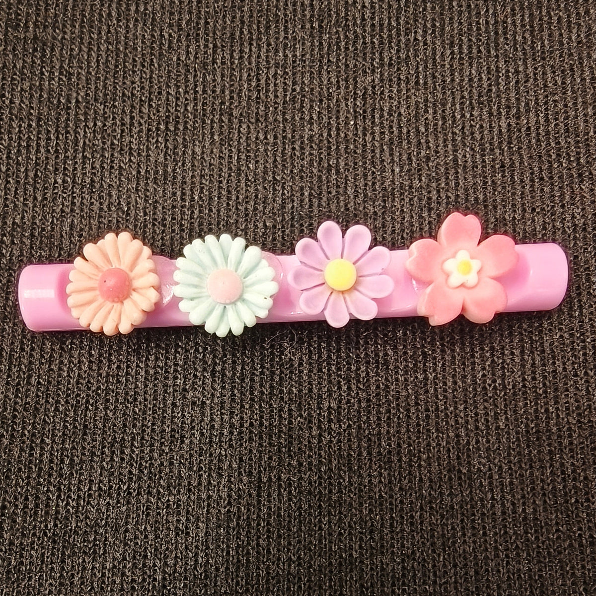 Cute Nail Art Brush Holder Mask Queen Nepal