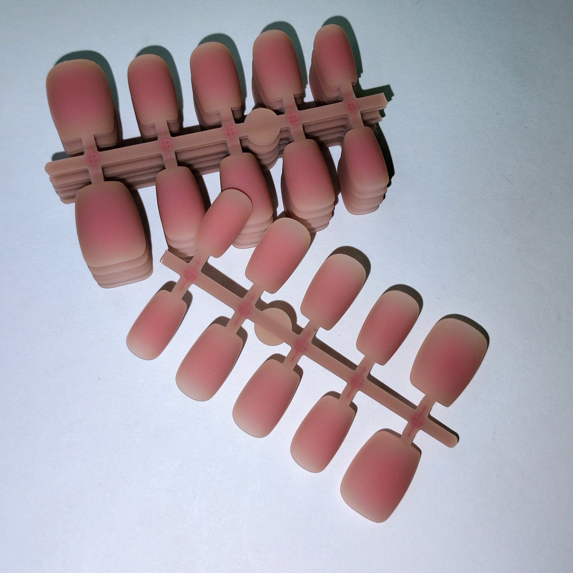 Pre Shape Ombre Press On Tips Nail Mask Queen Nepal