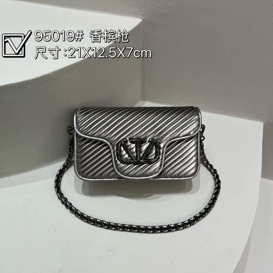 Valentino Garavani Loco Girls Shoulder Bag Easy Beauty Nepal