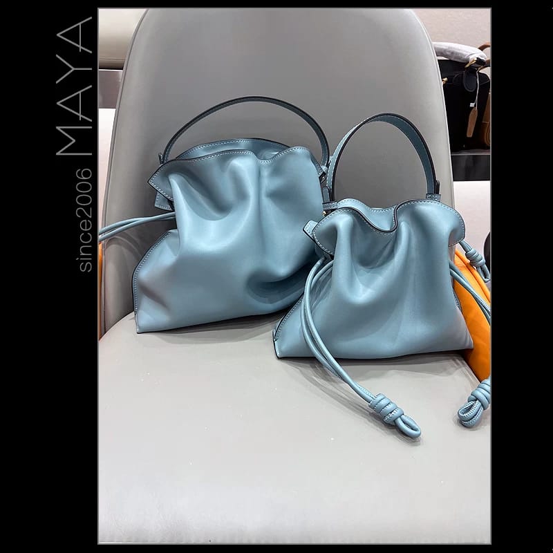 The LOEWE Flamenco Mini Clutch Girl Bag Easy Beauty Nepal