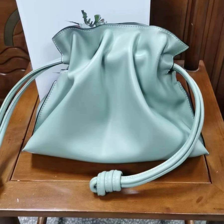 The LOEWE Flamenco Mini Clutch Girl Bag Easy Beauty Nepal