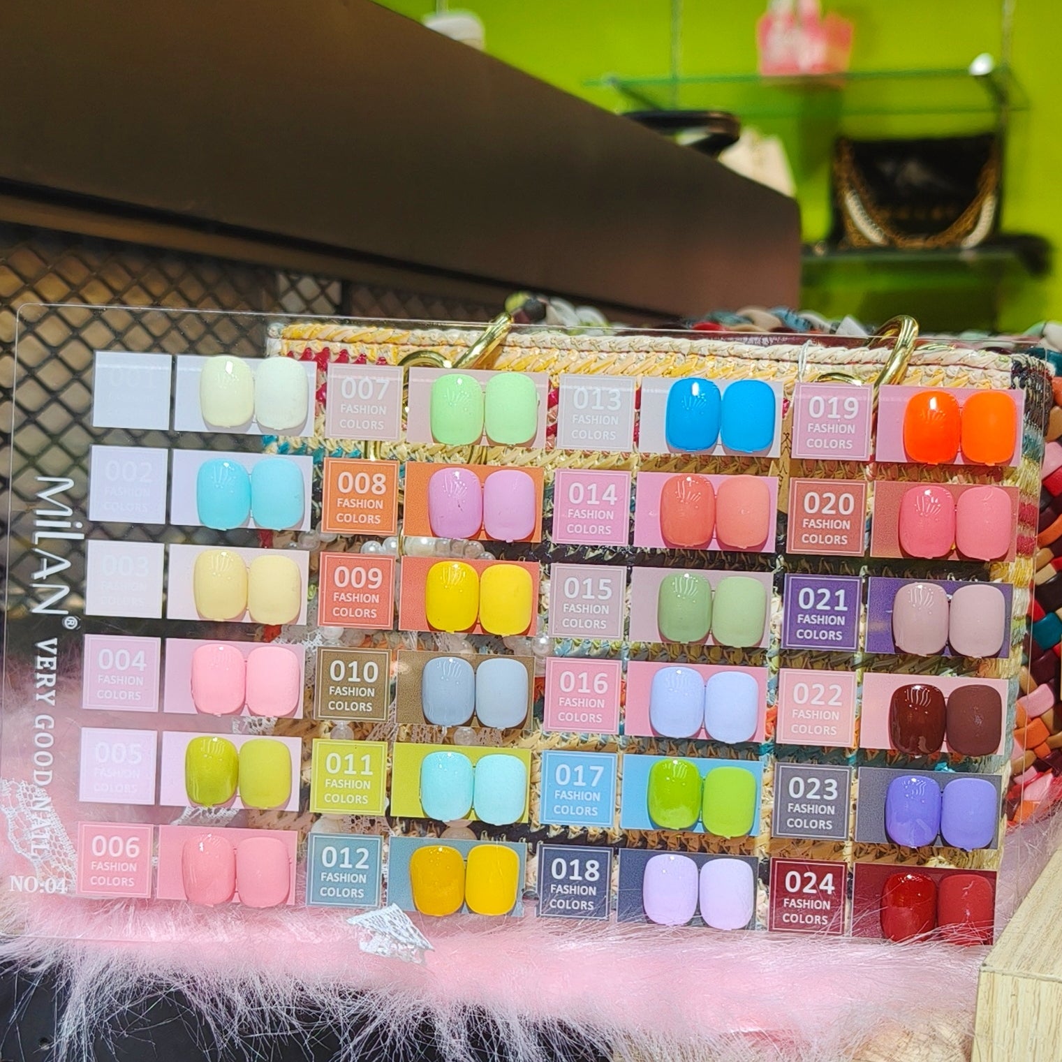 Milan 24 Color Set Mask Queen Nepal