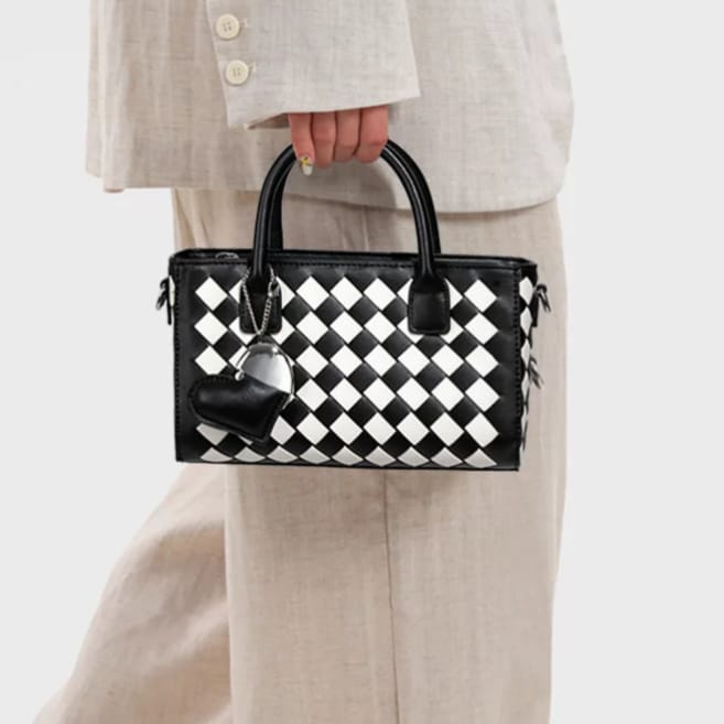 Stylish & Compact Checkered Shoulder Bag For Women Easy Beauty Nepal
