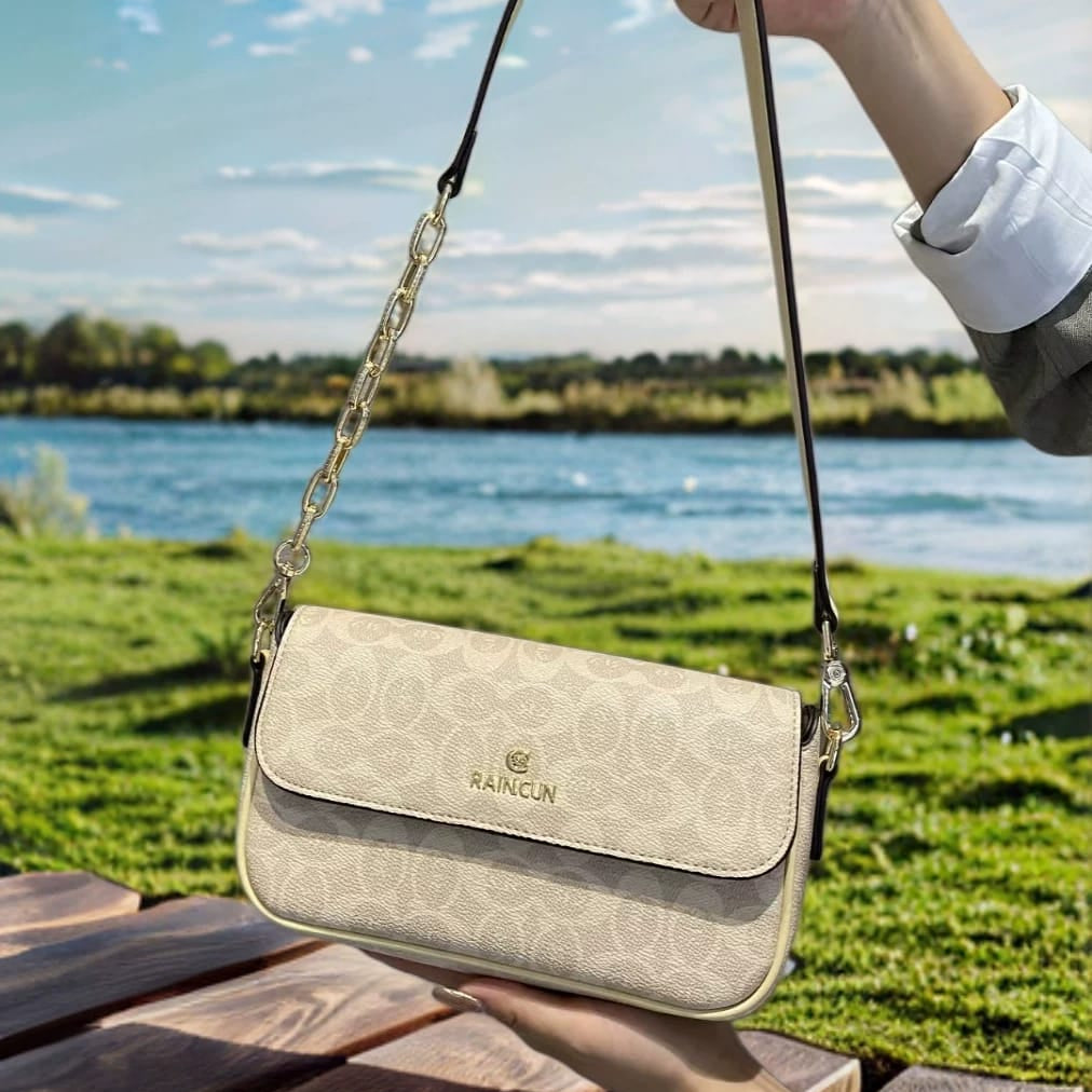 Coach Luxury Girl Shoulder Raincun Bag Easy Beauty Nepal