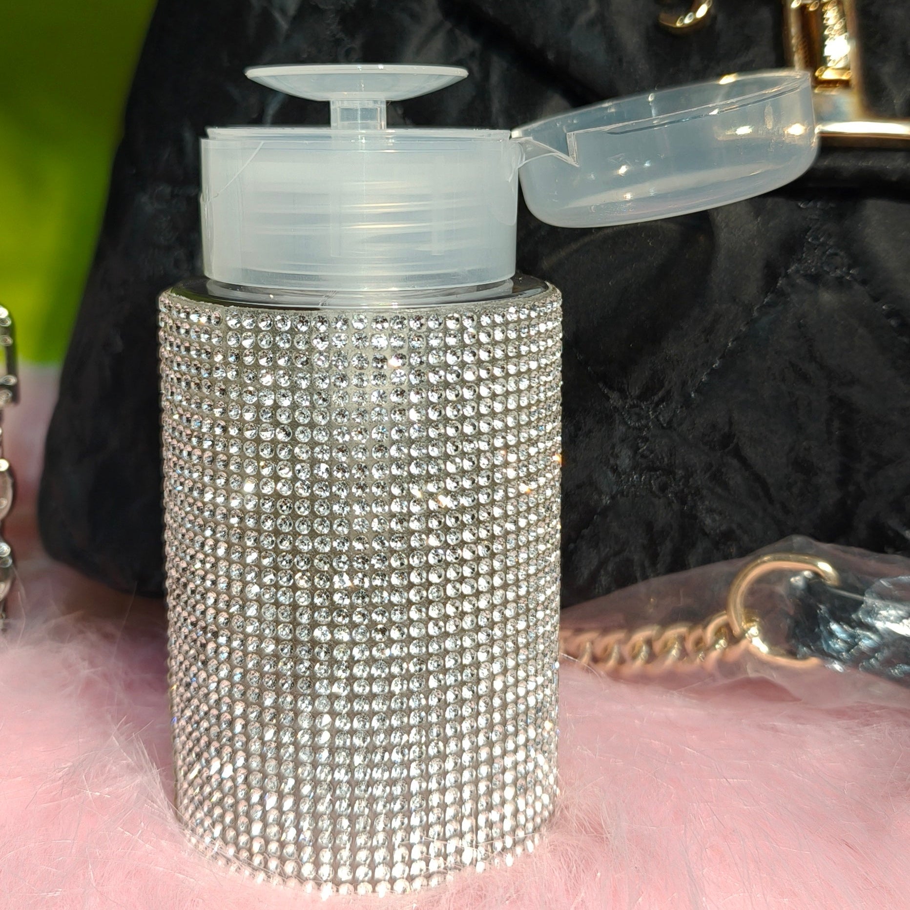 OPI Press Pumping Bottle Mask Queen Nepal